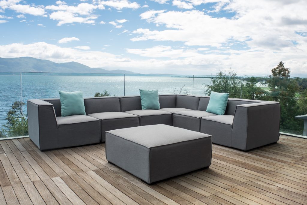 Toft Sectional by Divano Lounge